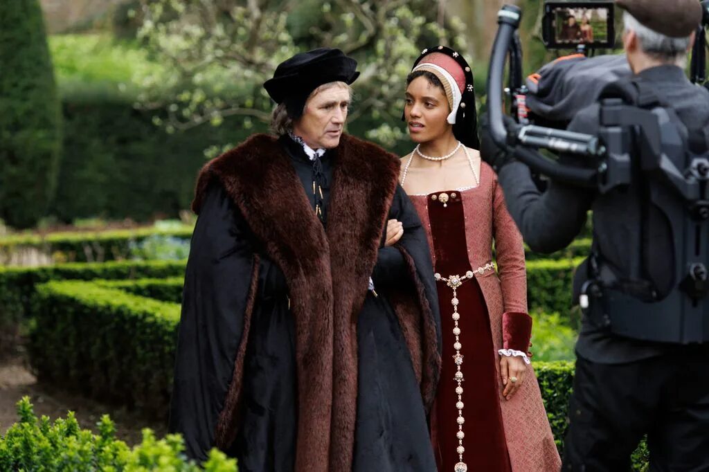Wolf Hall at The Bishop's Palace (credit Nick Briggs, Playground Entertainment)