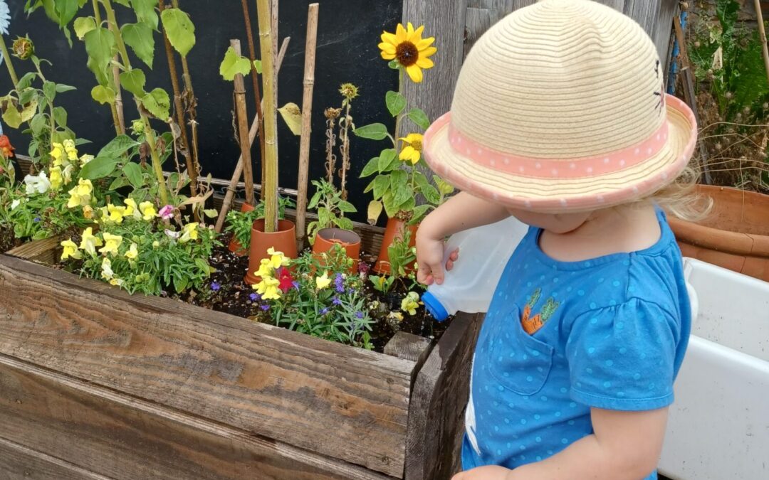 Summer Holidays – Family Crafting