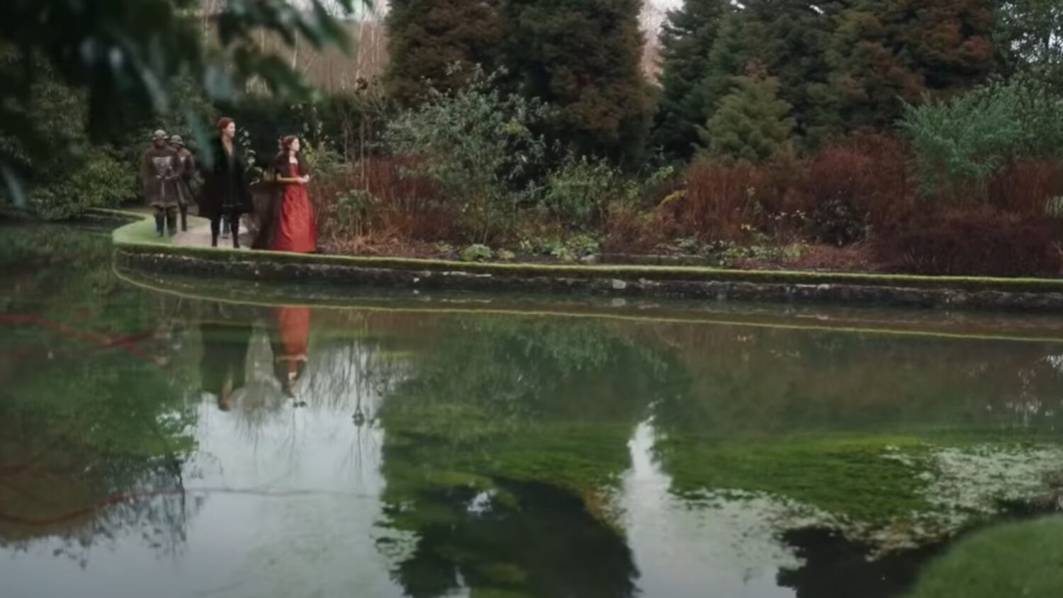 An image of the Spanish Princess filming within the gardens of the Bishop's Palace.