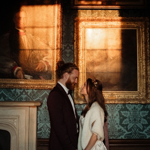 An image of a Winter Wedding at The Bishop's Palace in Wells, Somerset.